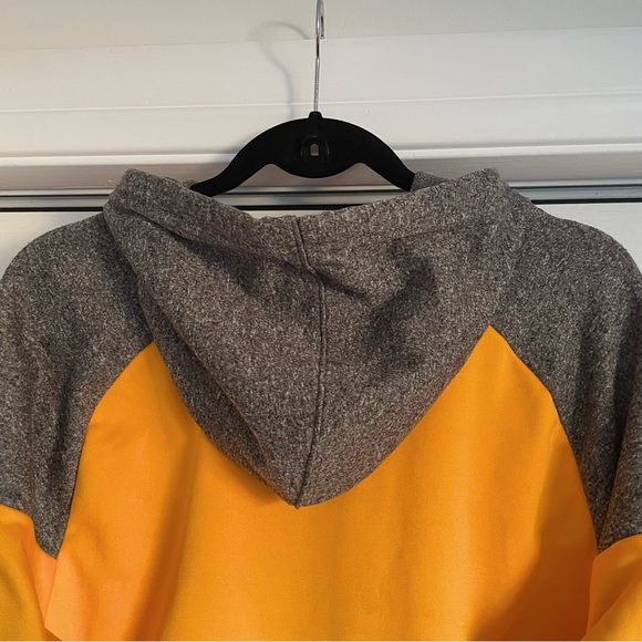 NWOT NBA Lakers Men’s Sweatshirt - Medium - Picture 2 of 6